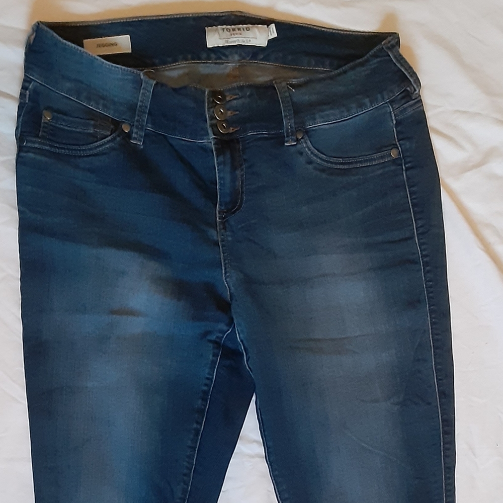 Torrid Denim Jeggings Size 14 Tall